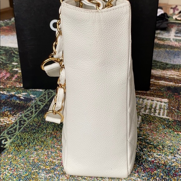 Chanel Petite Tote Bag - Picture 9 of 16